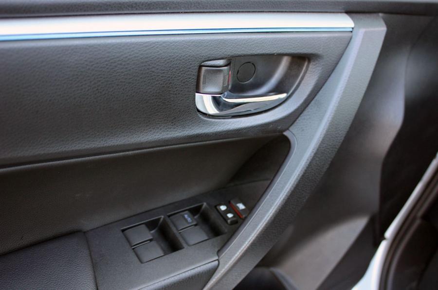  Toyota Corolla 2014 года  (фото 37 из 212)